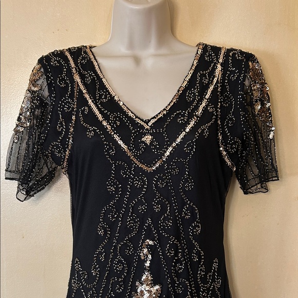 Babeyond Black and Gold 1920’s Fringe Flapper dress size M - Picture 2 of 16
